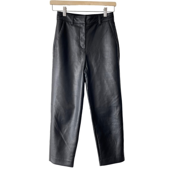 ❌SOLD❌ Aritzia Babaton Command Cropped Pant  Black Vegan Leather pants size 00 - Picture 2 of 11